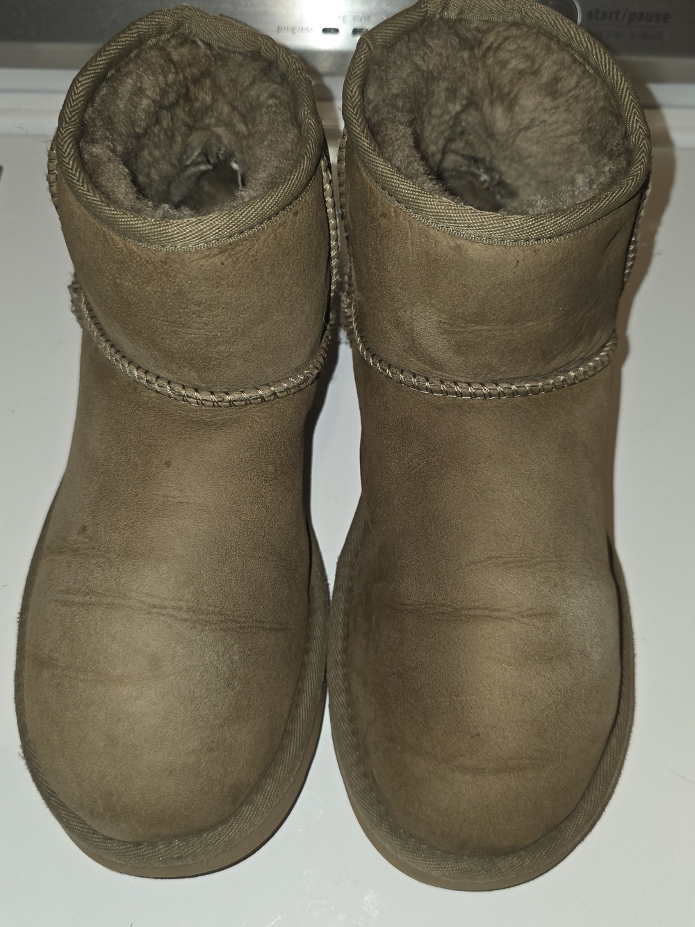 UGG Classic Short Winter Boots in Brown